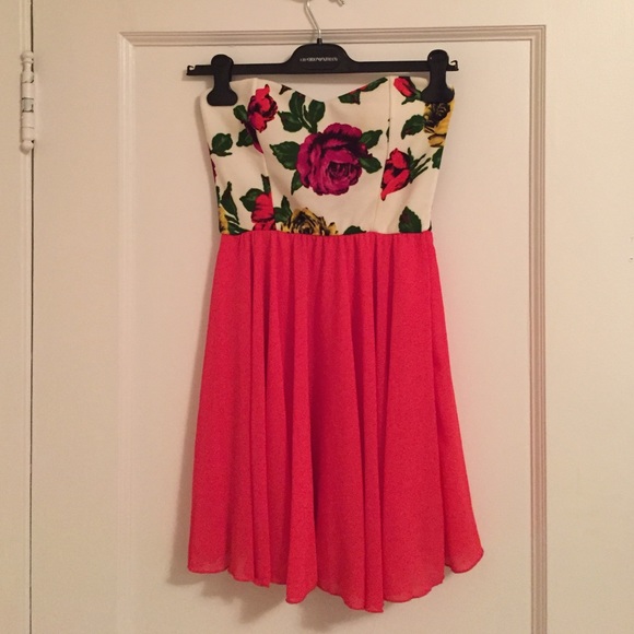 Dresses & Skirts - Floral Bodice Dress