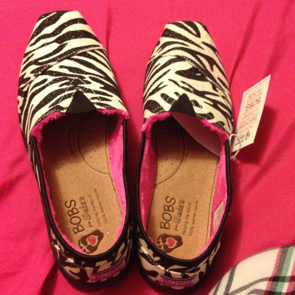 Zebra print Bobs with pink fuzz inside