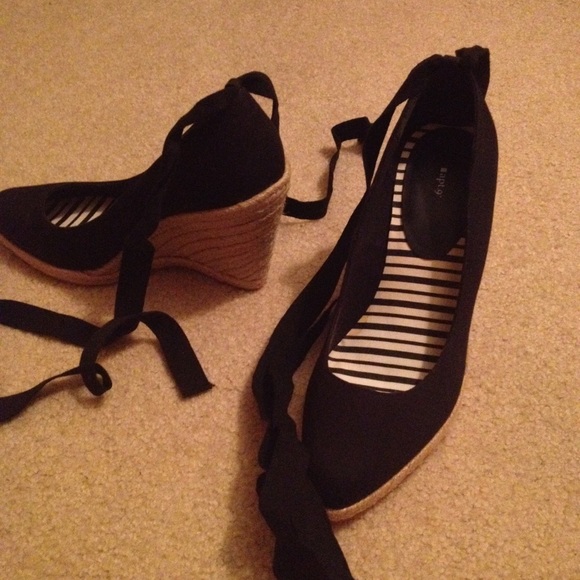 Apt 9 Black Shoes