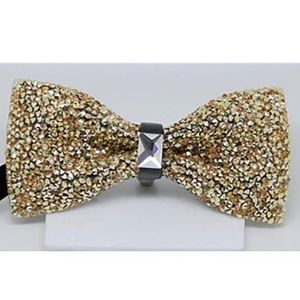 Diamonds on my neck, Bowtie