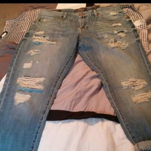 Nwts lucky jeans distressed look size 10