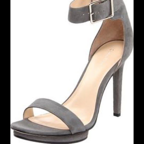 SALE🎀🎀✈️New diamond silver Calvin Klein heels