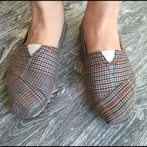 TOMS Herringbone Classics Size 7.5