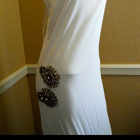 ABS long white dress - Picture 2 of 4