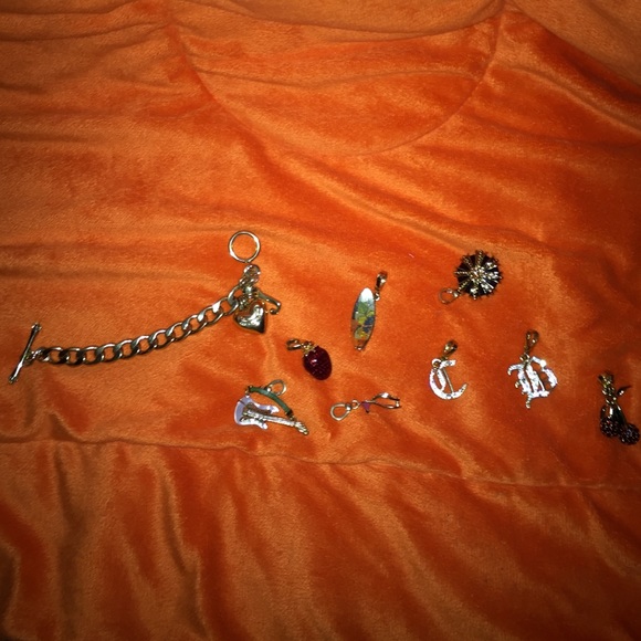 JUICY COUTURE charm bracelet with 8 charms