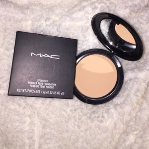 studio fix powder plus foundation NW30