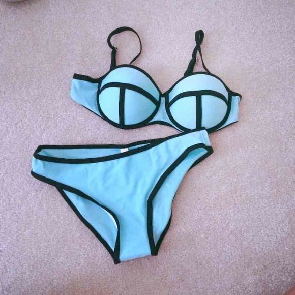 Triangle bikini ‼️SALE‼️