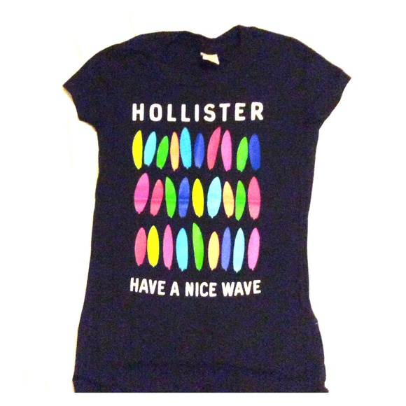 Hollister T shirt