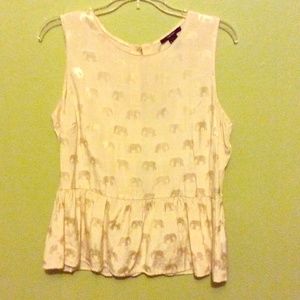 Sleeveless blouse