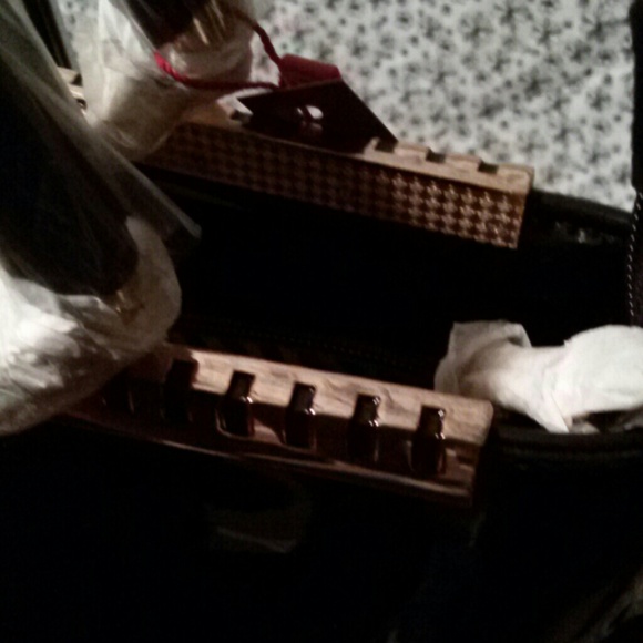 Purse - Picture 4 of 4