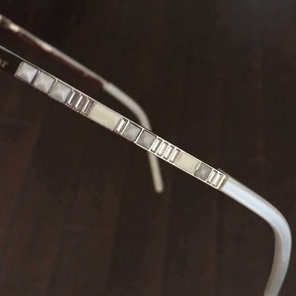 SOLD!!!! Dior aviator sunglasses - Picture 3 of 4