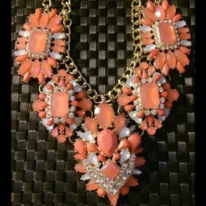 ✨NEW 💎Statement Necklace😘