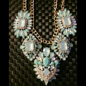💎New🎇Light Mint Statement Necklace😍