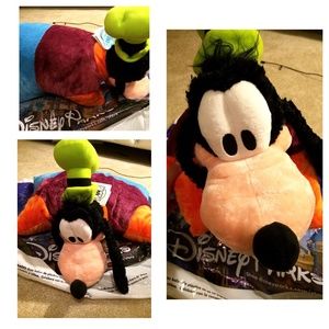 Authentic disneyland goofy pillowpet