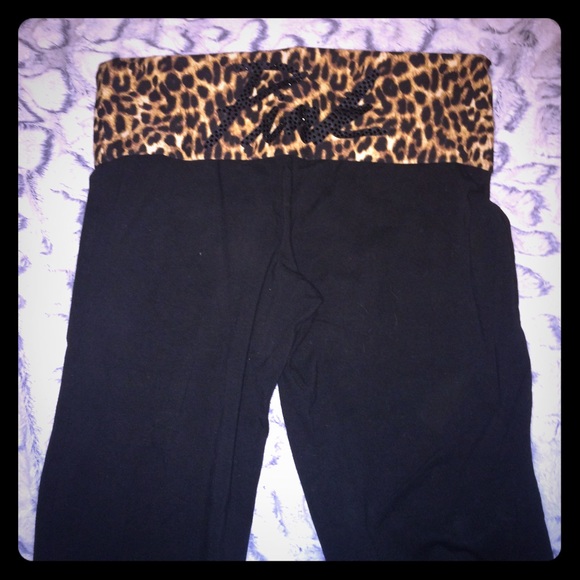 VS PINK yoga boot cut pants 💕