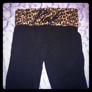 VS PINK yoga boot cut pants 💕