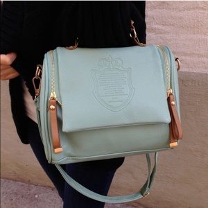 🆕PU leather tote handbag