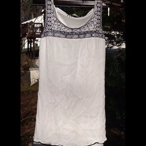 Solitarie White Dress