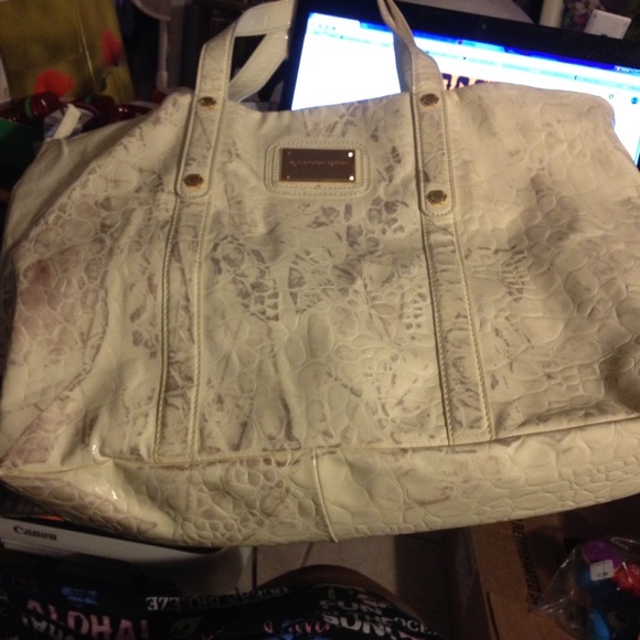 Gianni Bini Oversized Two-Way Tote - Picture 3 of 4