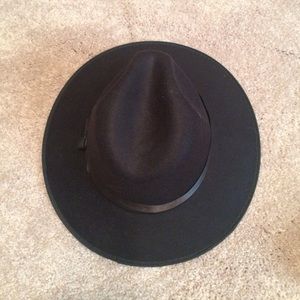 Black wide rimmed hat