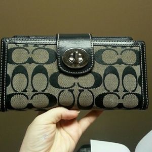 Coach wallet