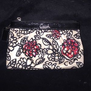 Coach 3x5 wristlet