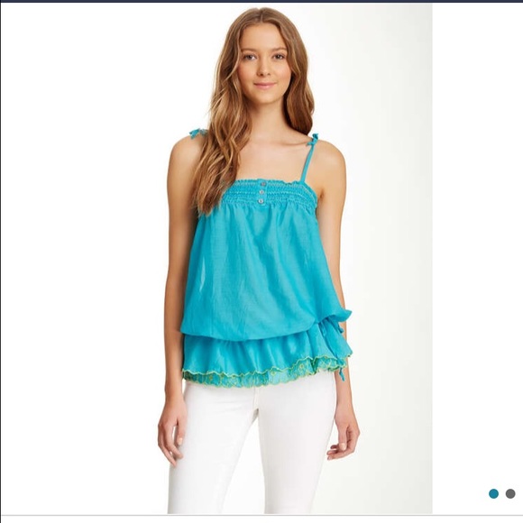 🎉🎉JUST REDUCED🎉🎉Da-Nang shirt