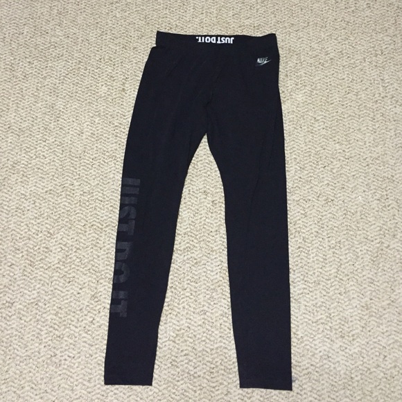 Women's Nike Leg-a-see tights