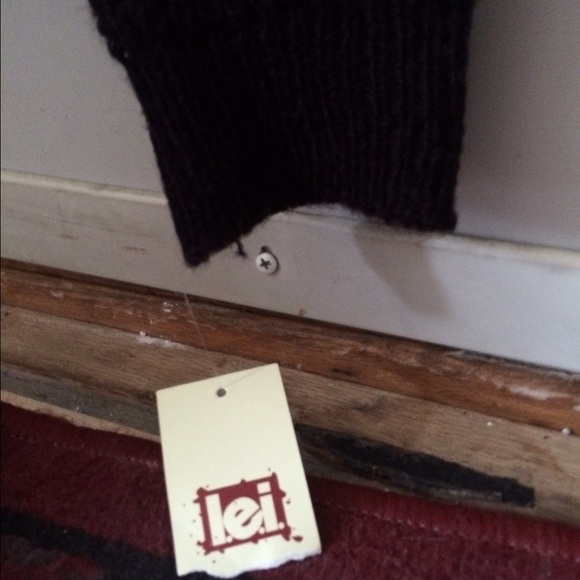 Black knit sweater - Picture 3 of 3