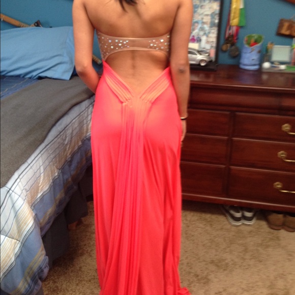 More pictures of La Femme dress - Picture 4 of 4