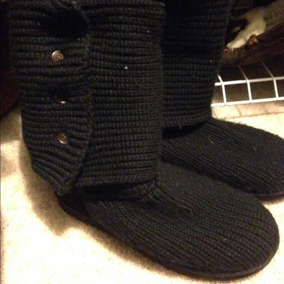 Awesome UGG Black knitted pull on boots💕!