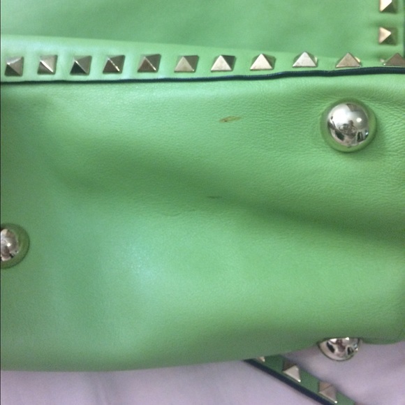 *Authentic* Valentino Rock Stud bag - Picture 2 of 4