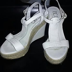 Bcbg white wedges