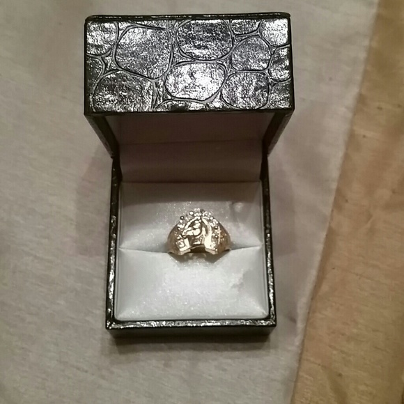 Ring