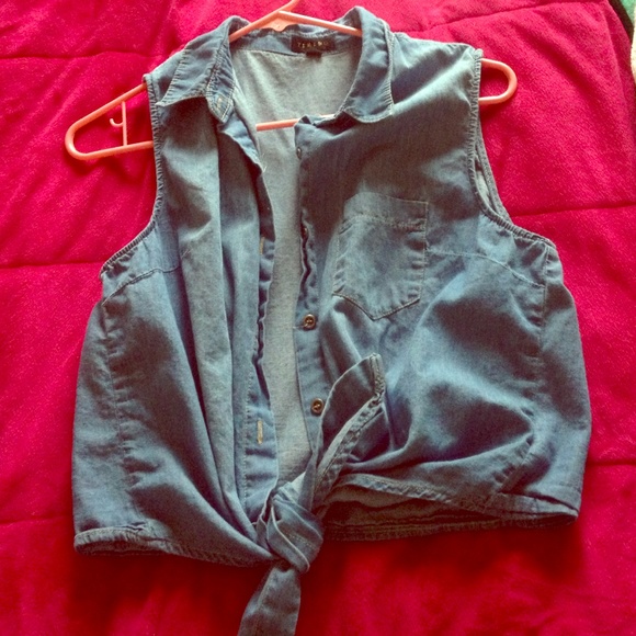 Size large fits like medium