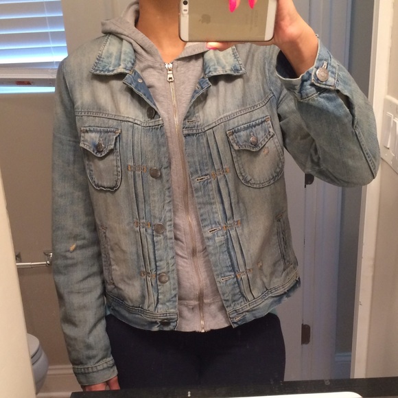 J. Crew Jackets & Blazers - Rarely worn J Crew jean jacket size Medium