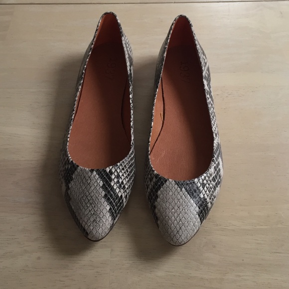 Madewell snakeskin flats