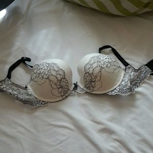 New black/white bra