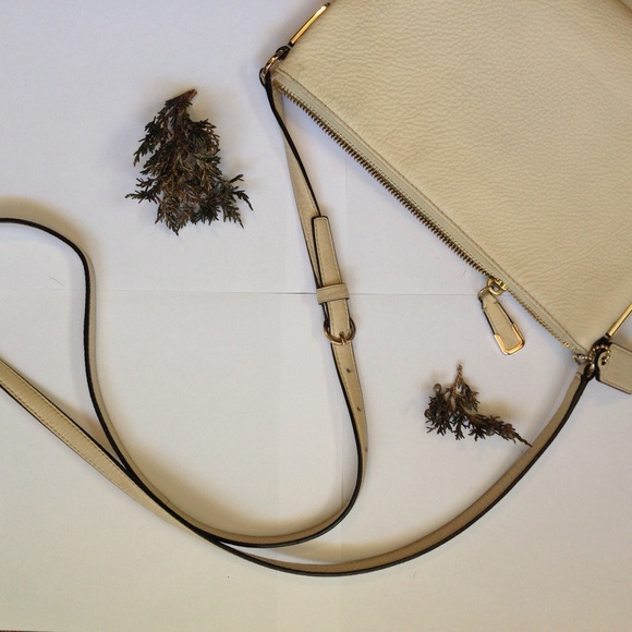 π·πΊβ’ host pick & pm share | coach purse β’ - Picture 3 of 4