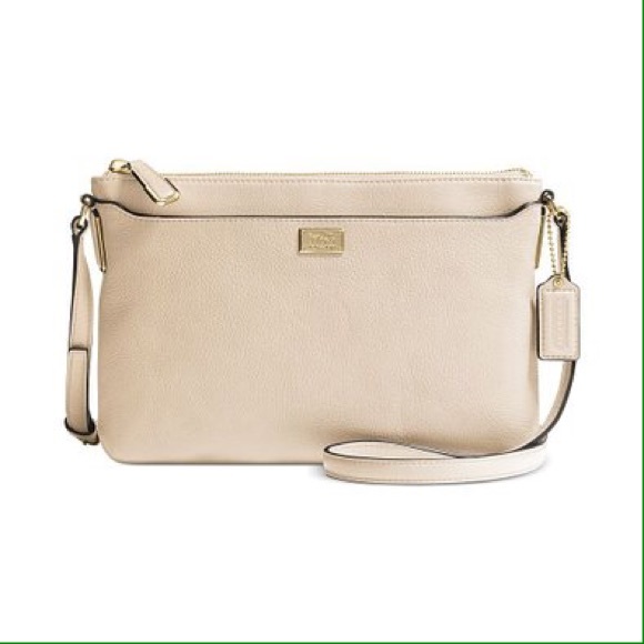 π·πΊβ’ host pick & pm share | coach purse β’ - Picture 4 of 4