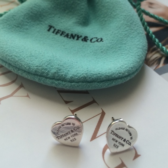 Return to Tiffany Stud Heart earrings