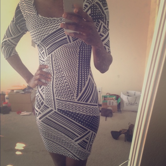 🎉 sale 🎉 Akira black & white Body con dress