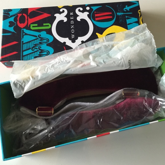 NEW C. Wonder Crystal Bow Ballerinas - Picture 4 of 4