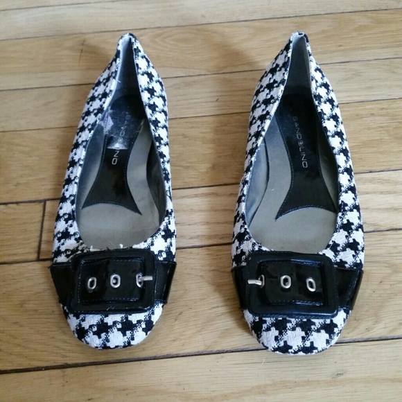 Bandolino hounds tooth flats