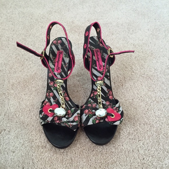 🌹SOLD🌹 Betsey Johnson party shoes💃