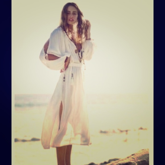 Free People Dresses & Skirts - fREE PEOPLE WHITE DRESS gifted