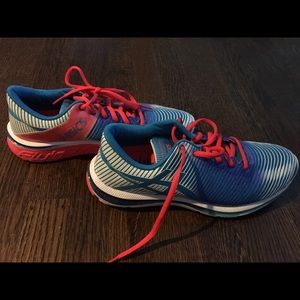 Asics shoes worn once
