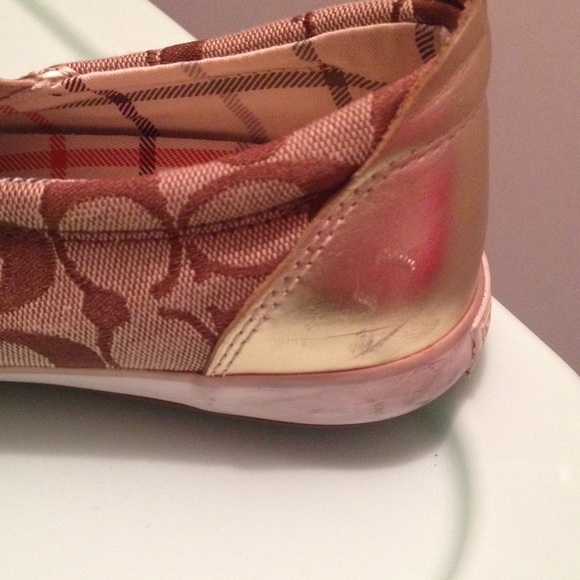 Authentic Signature Coach Slip on Shoes - Picture 4 of 4