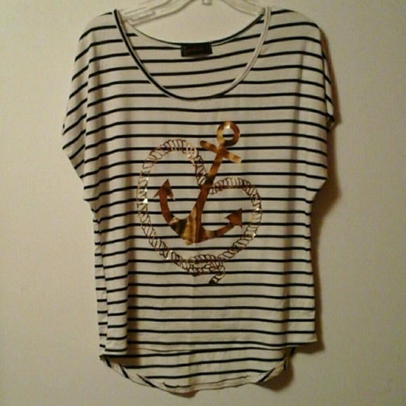 Tops - SALE! Gold anchor tee