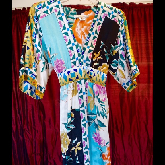 SOLD. Kimono style Single dress brand